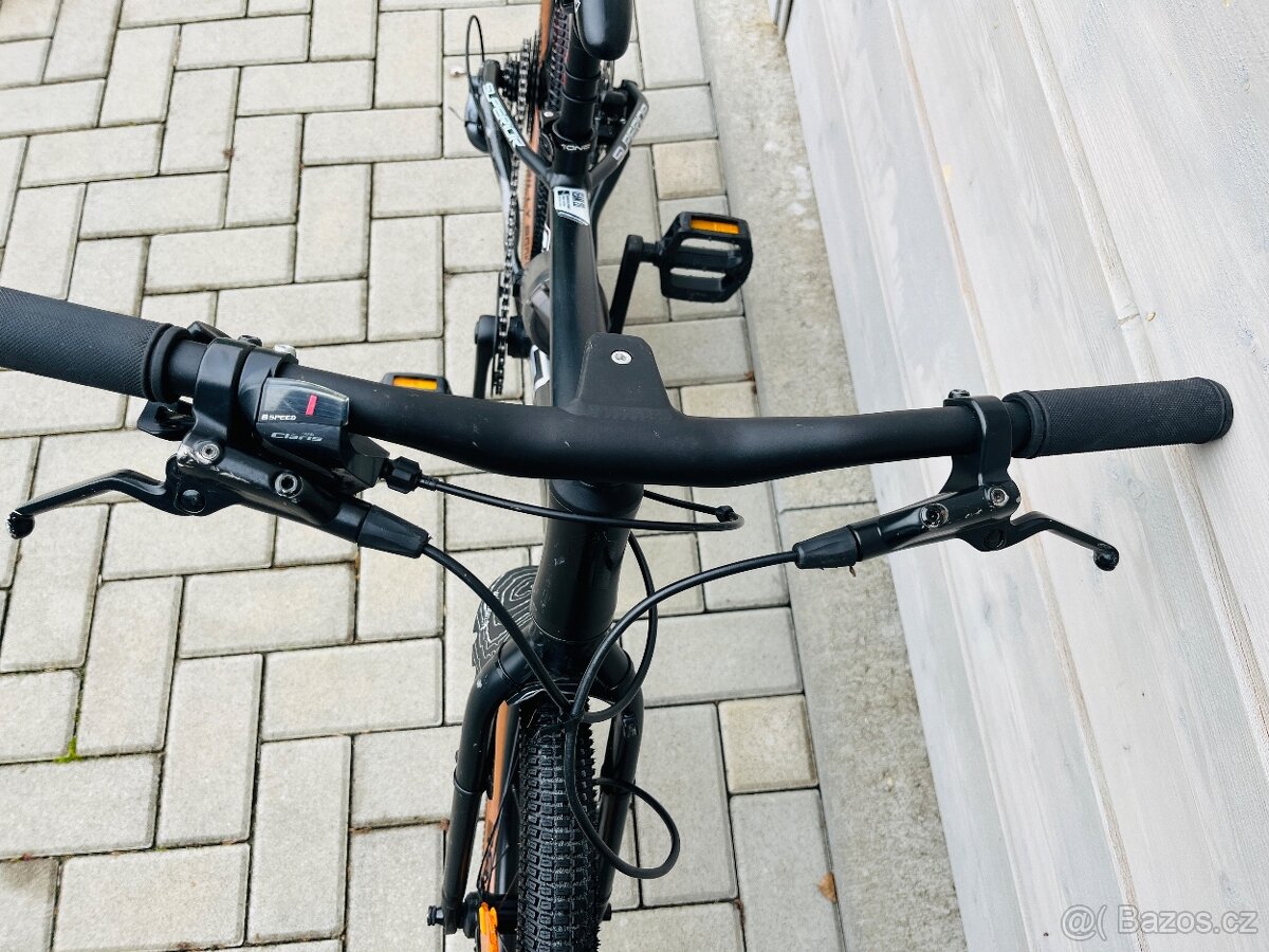 Superior Team 20 (2025) v záruce,minimálně jeté - 11