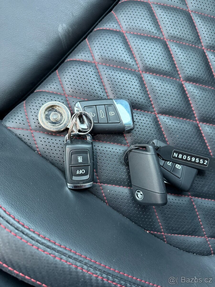 Škoda Kodiaq RS 2.0 TSI 180kw ČR 1.MAJ 28 000km WEBASTO - 11