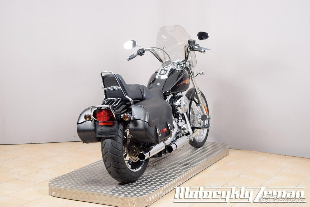 Harley-Davidson FXSTC Softail Custom 2010 - 11