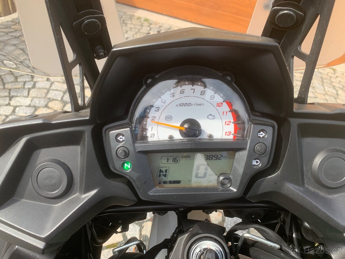 Kawasaki versys 650 SE - 11