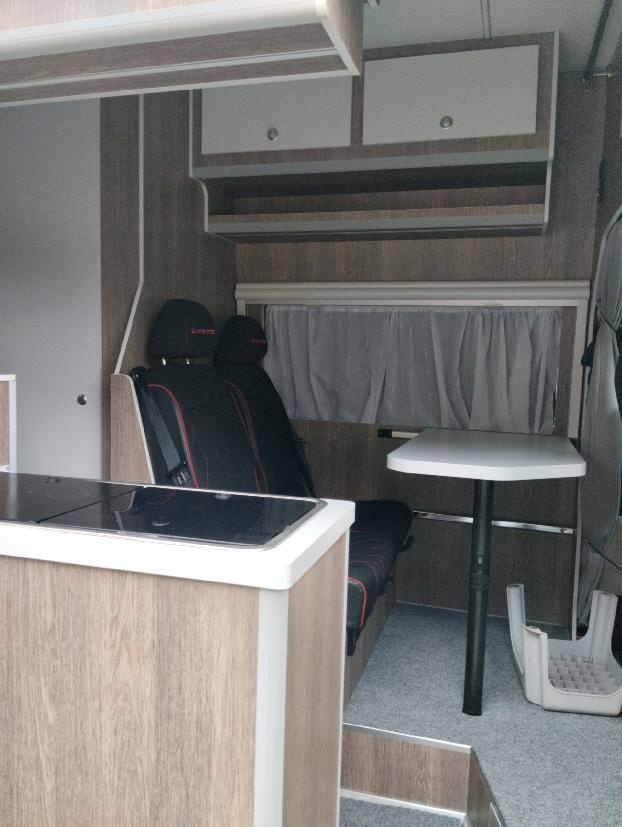 Obytný automobil - 11