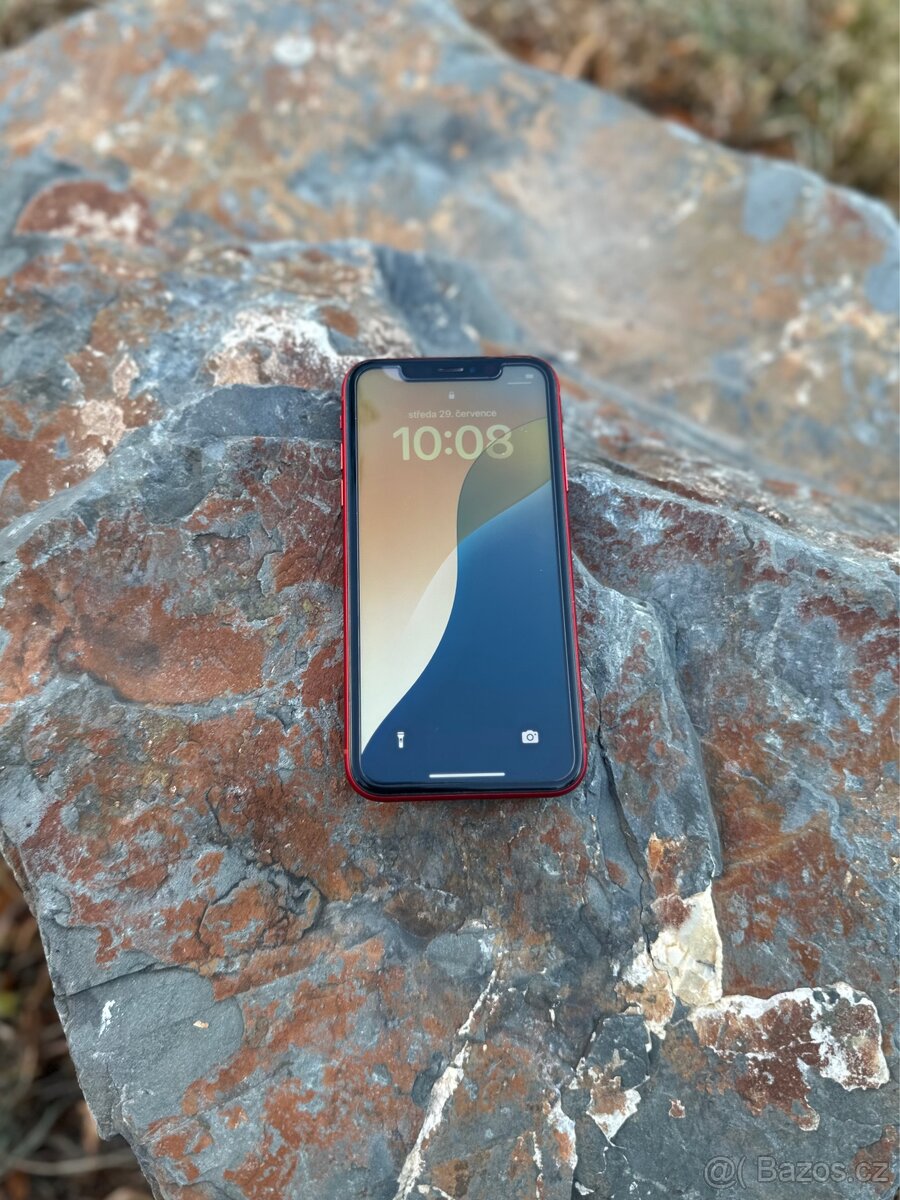 iPhone XR 64 GB - 11