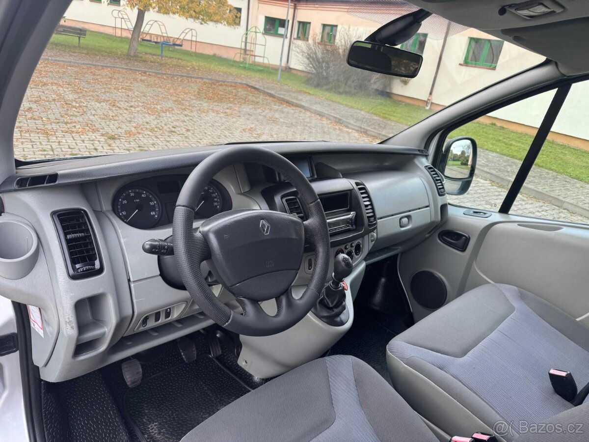 RENAULT TRAFIC 2.0DCI 84KW LONG 2X ŠOUPAČKY R.V.2008 - 11