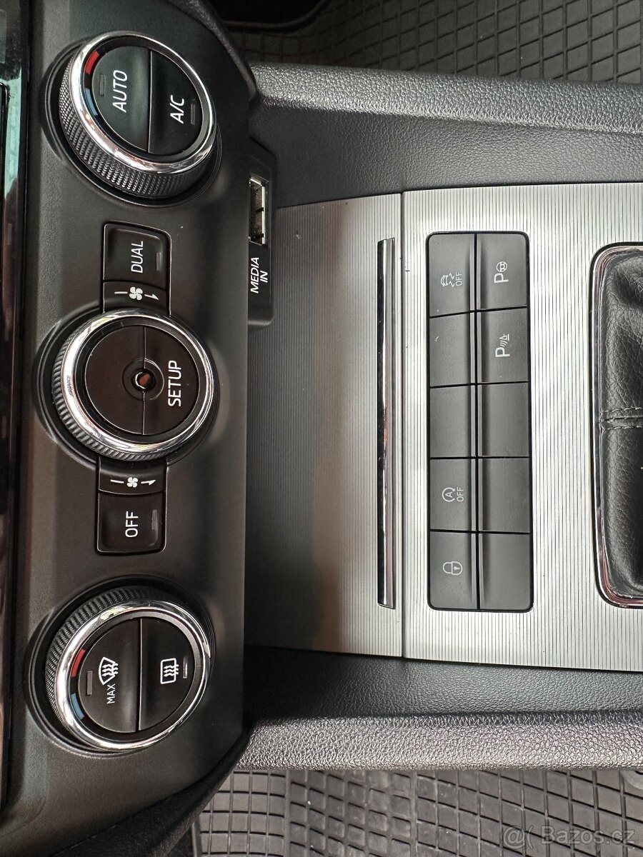 Škoda Octavia 1,6 TDI 4x4 - 11