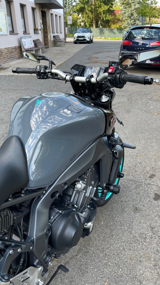 Yamaha MT 09 - 11