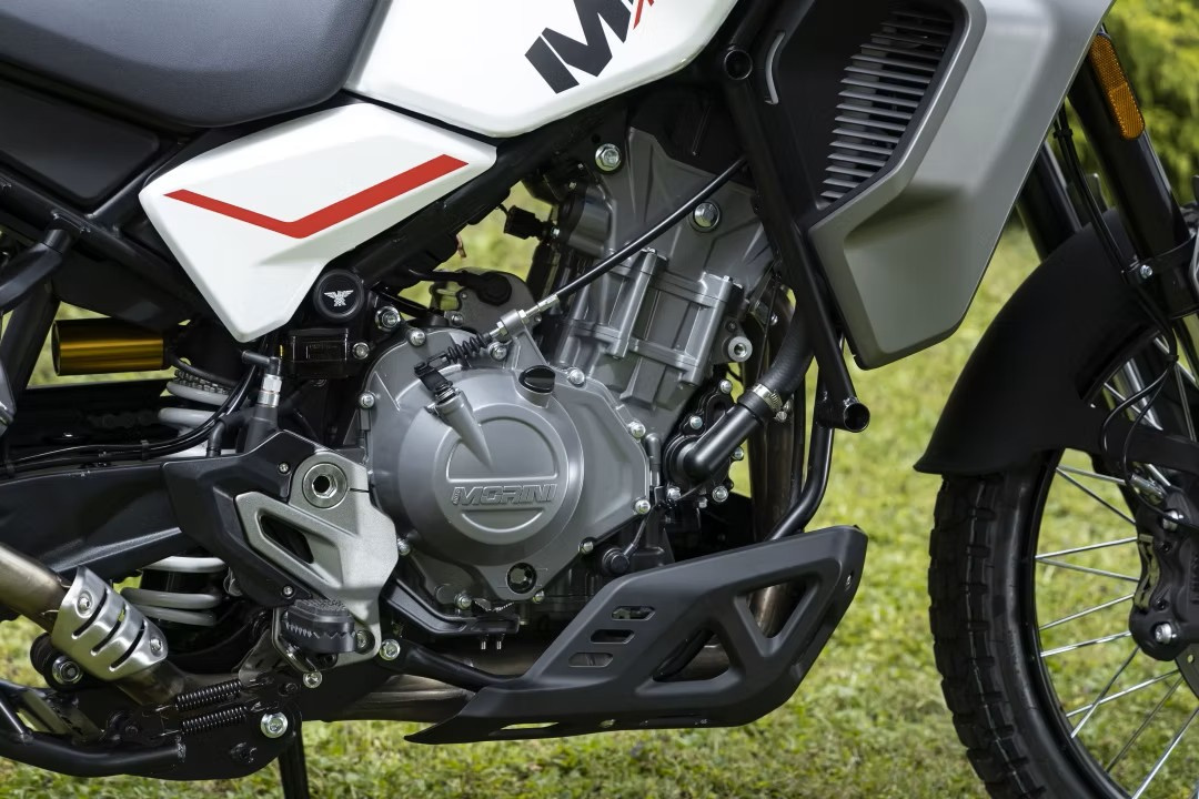 Moto Morini Alltrhike 450 HE / STD - 11