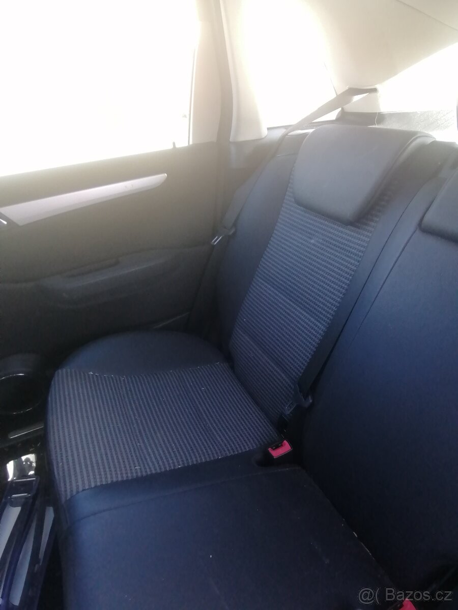 Mercedes B 190 - 11