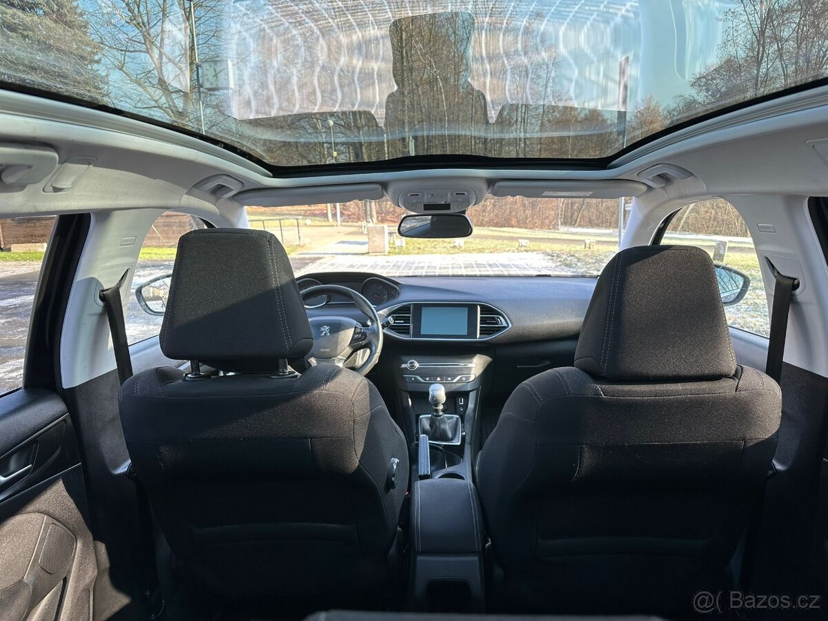 Peugeot 308, 1,6 HDi 88 kW PANORAMA - 11