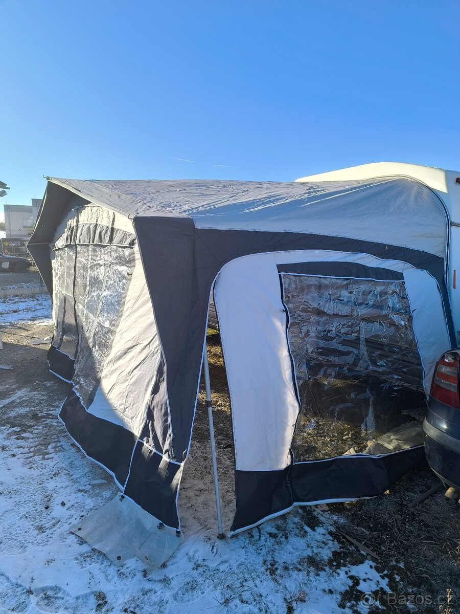 Předstan ke karavanu - 11