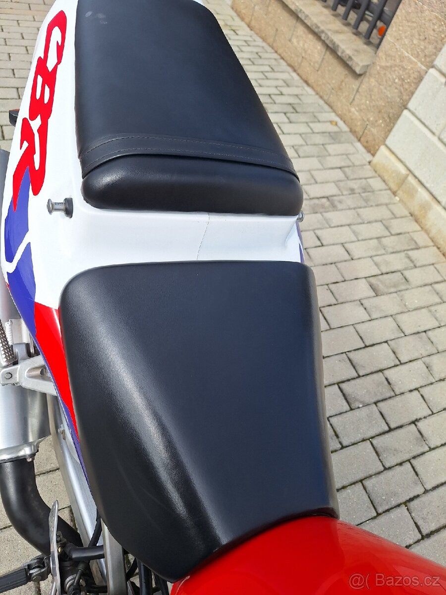 Honda cbr 900rr sc33 - 11