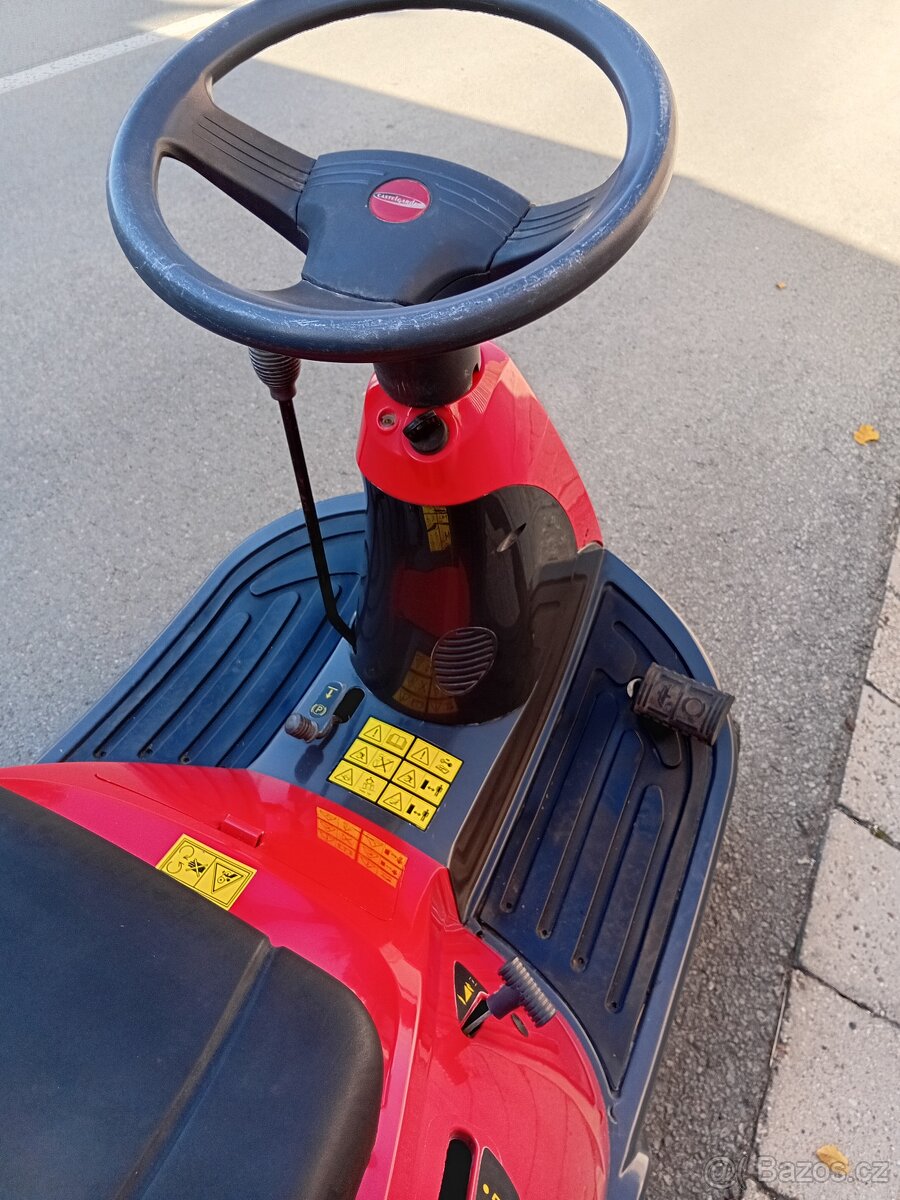 Prodám zahradní traktor Castelgarden XF130 12.5Hp - 11