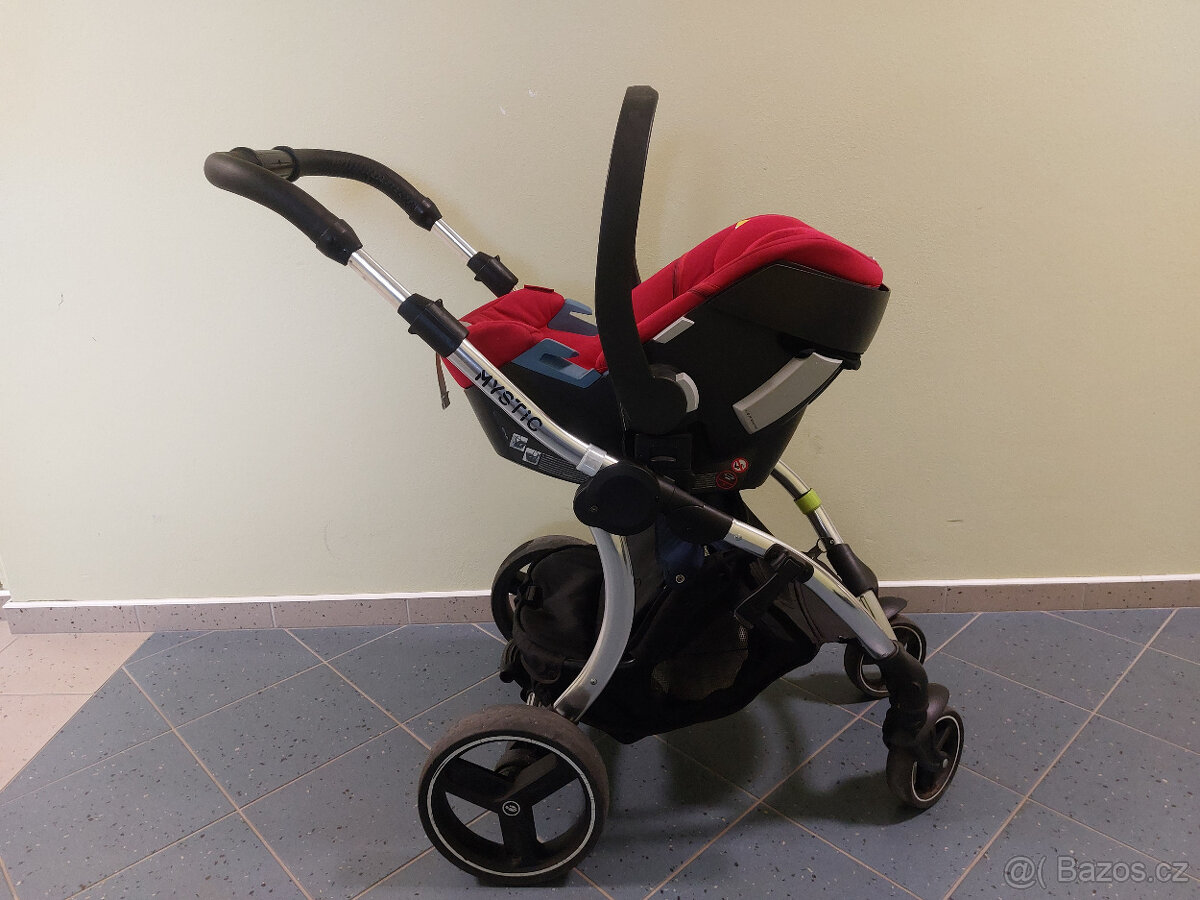 Kočárek + výbava - 11