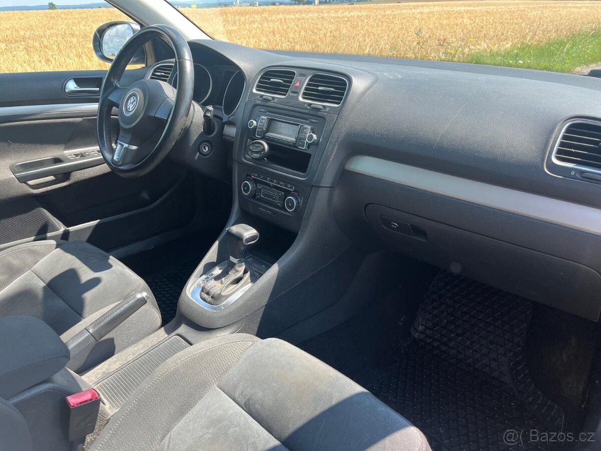 Volkswagen Golf VI combi 1,6TDI 77kw DSG - 11