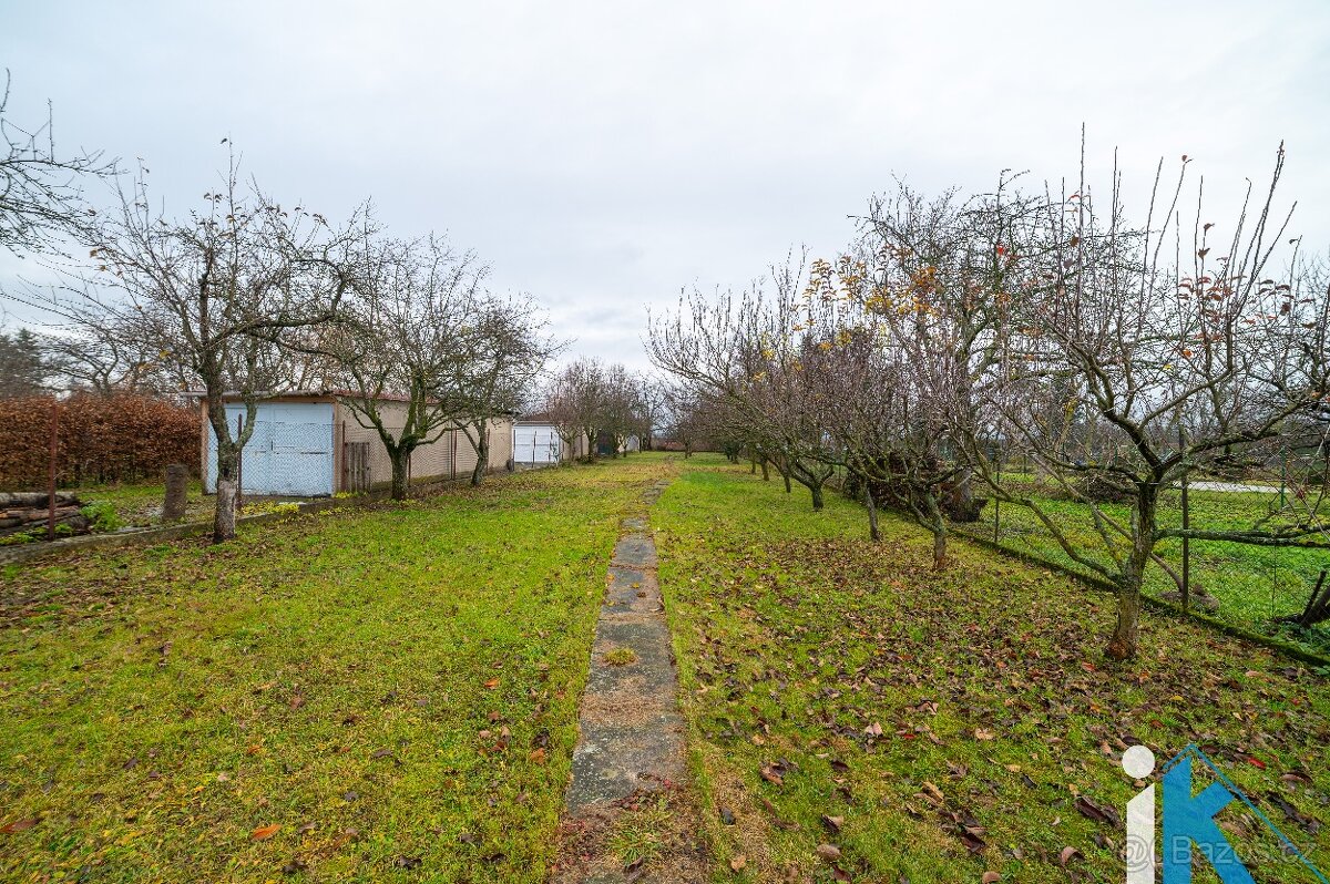 Rohový prostorný RD v Určicích - 11