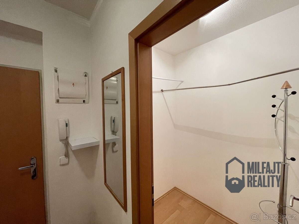 Pronájem bytu 2+kk+L, 44 m2, Liberec - Perštýn, ev.č. 06825 - 11