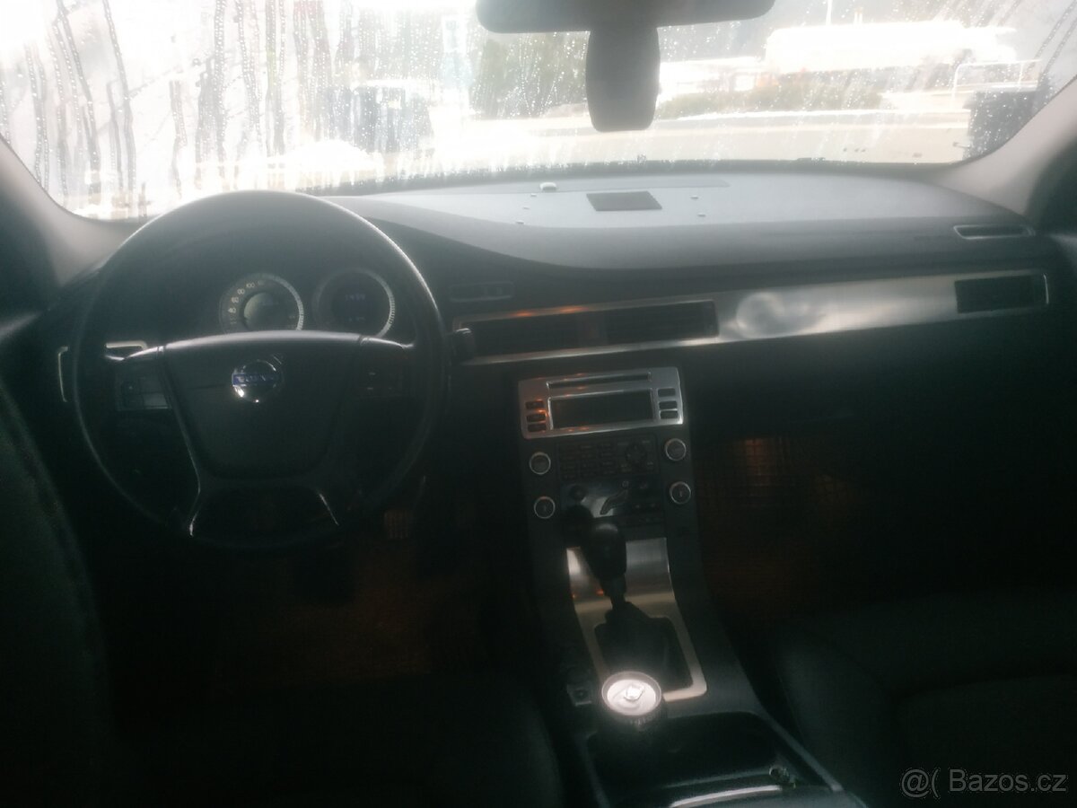 Prodám Volvo S80 D5 151 KW 2010 manuál - 11