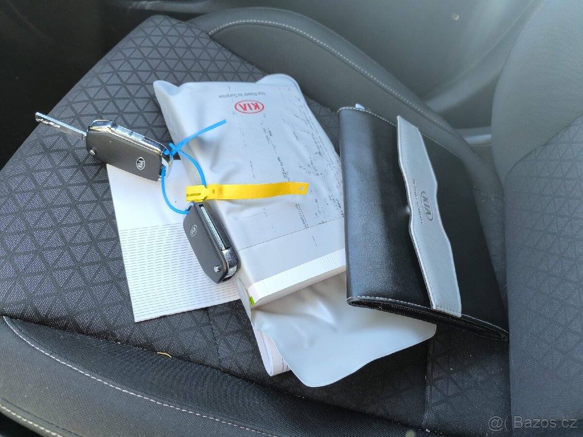 KIA CEE'D 1,6 CRDI 70 000 KM - 11