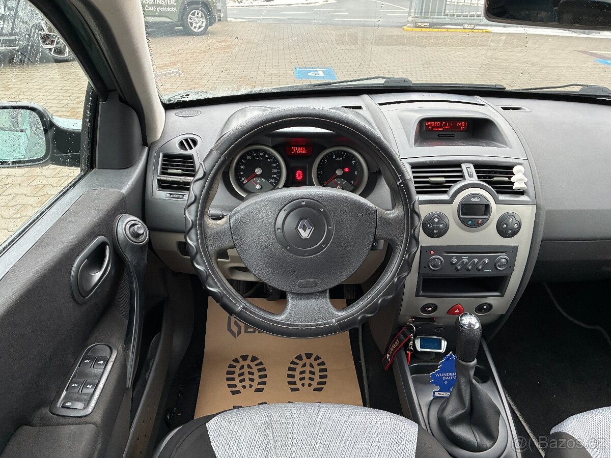 Renault Megane 1.6i 16V 83kW KLIMA TAŽNÉ NOVÁ BATERKA - 11