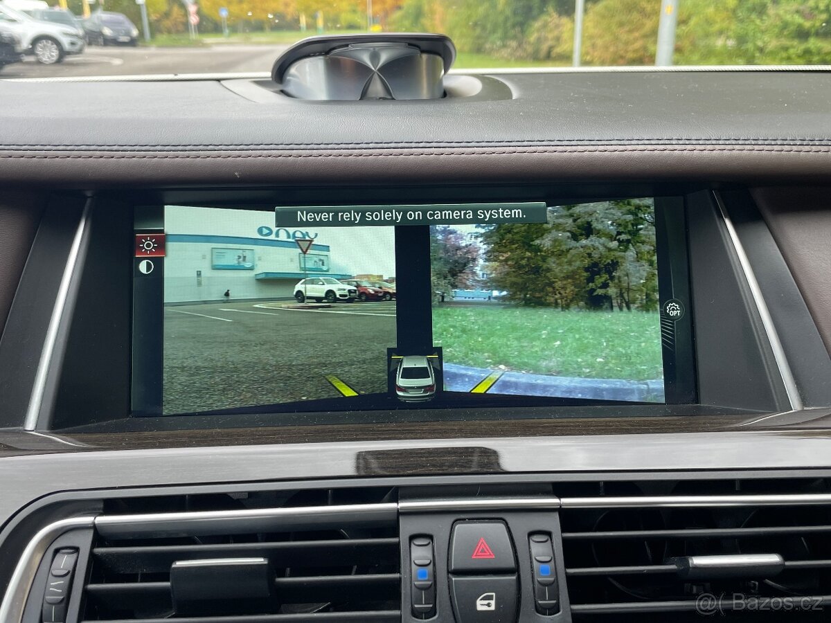 BMW 750D xdrive - 11