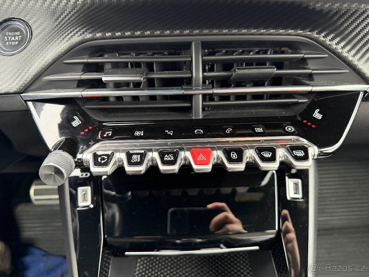 Peugeot 2008 GT 54t km e Záruka, ACC, LED - 11
