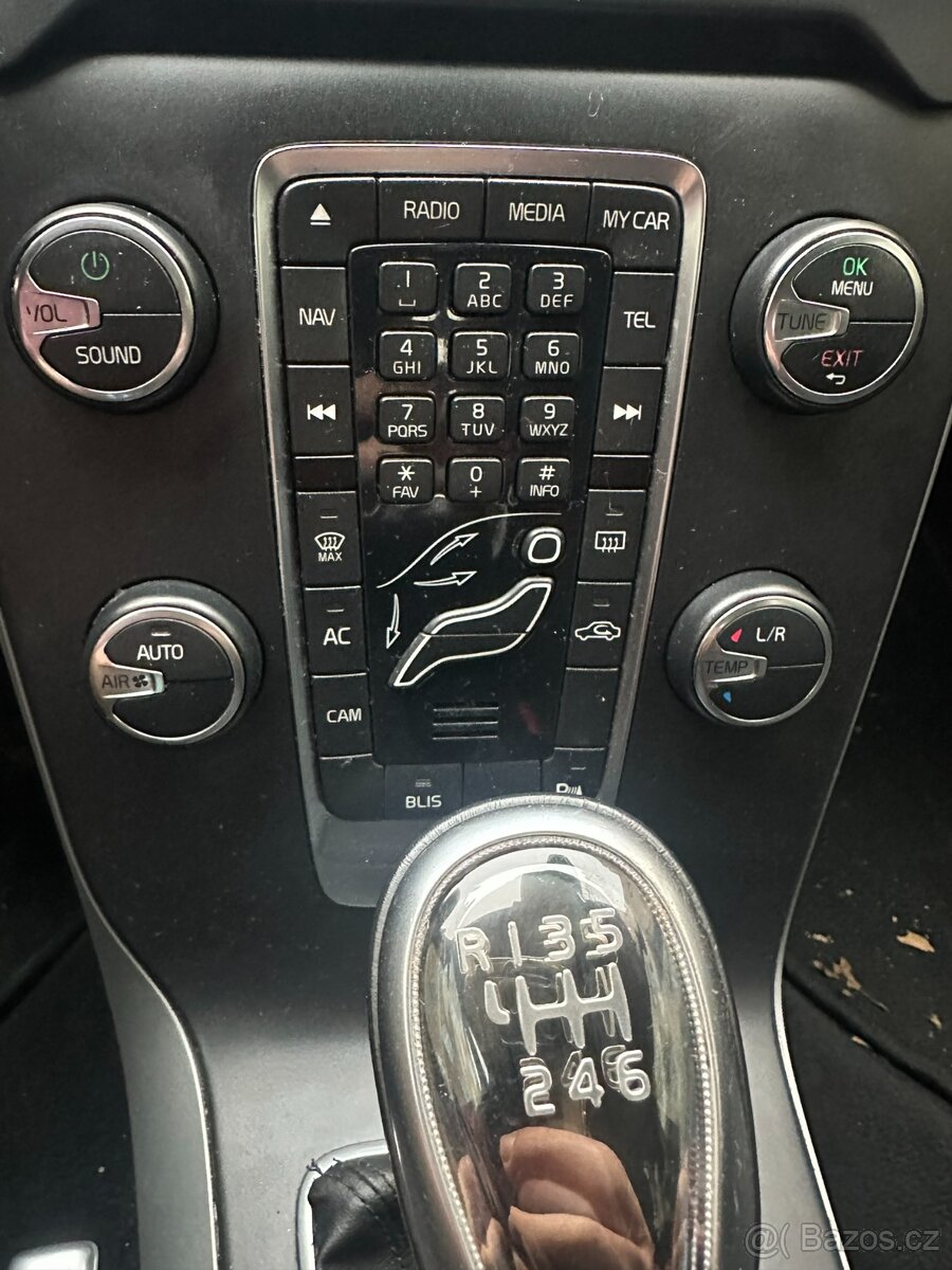 Volvo V40 D2 1.6D 2013 - 11