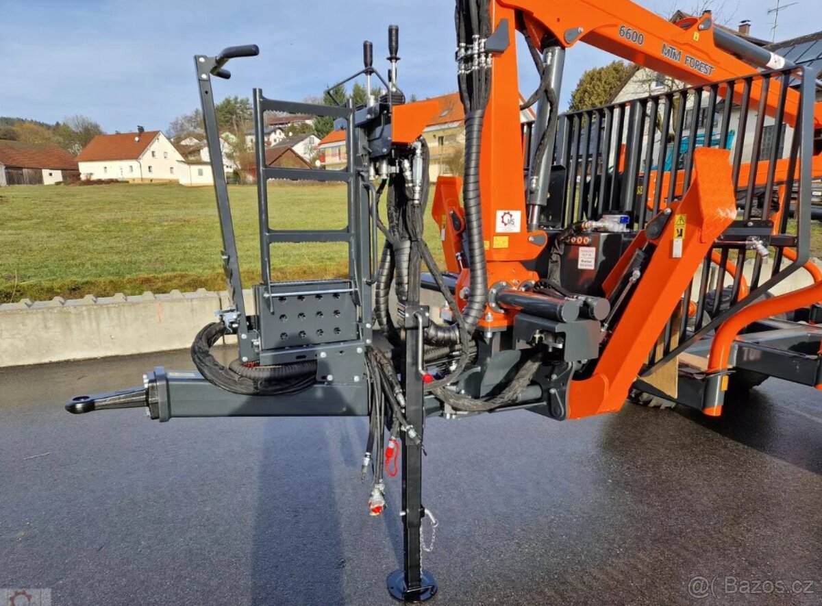 Vyvažecí vlek vyvažečka, vývozka MTM 10T Ruka 6.6m - 11