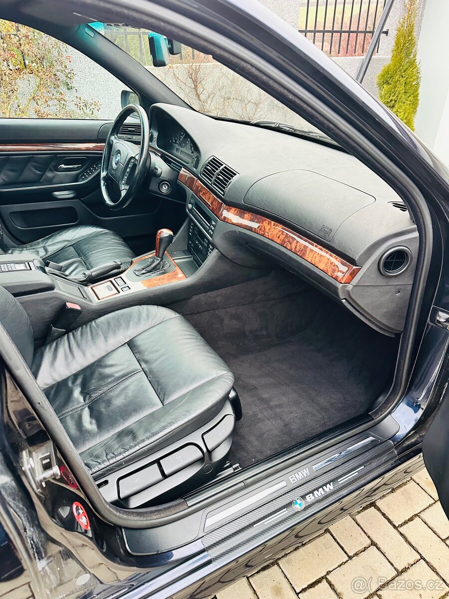 Prodám Bmw E39 528i M-paket org.štítek INDIVIDUAL - 11