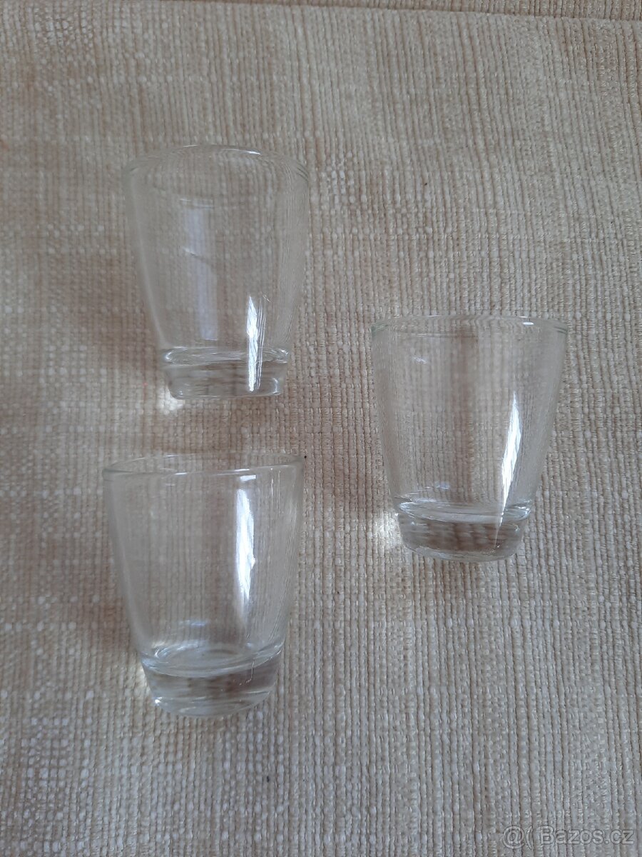 Různé sklenice - 11