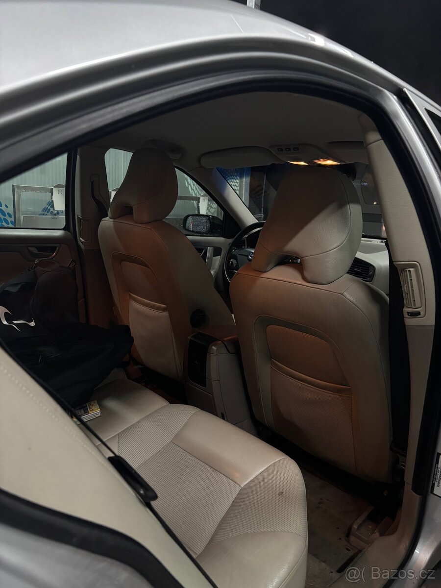 Prodám Volvo S60 2.4 Benzin/CNG - 11