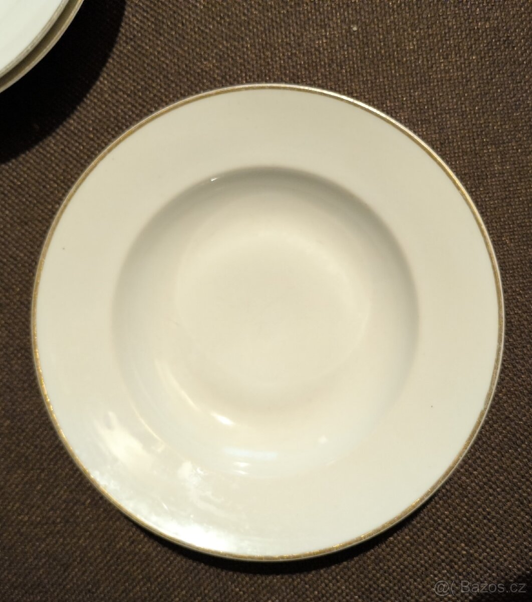 Talíře (různé) - 11