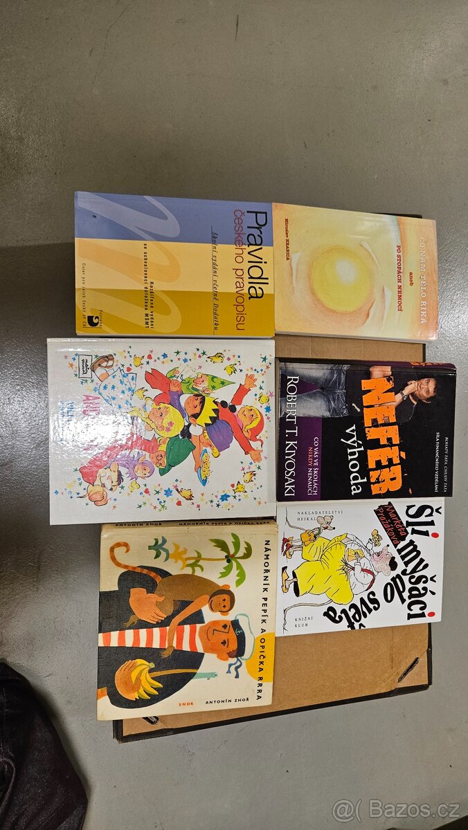 TERČ,KNIHY,DOZY,KARTY,HŘÍBEK, - 11