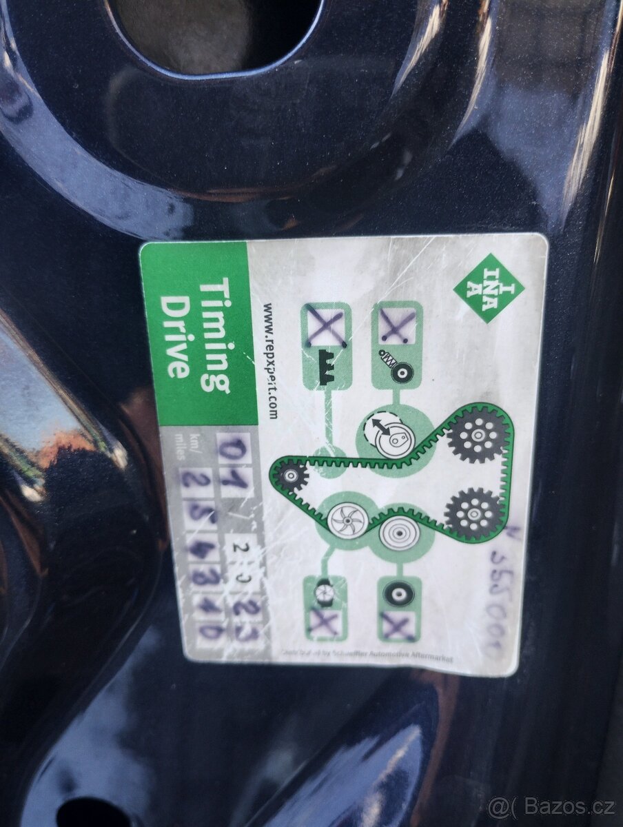 Volkswagen Caddy 1.6 TDI 75kw tažné zařízení - 11