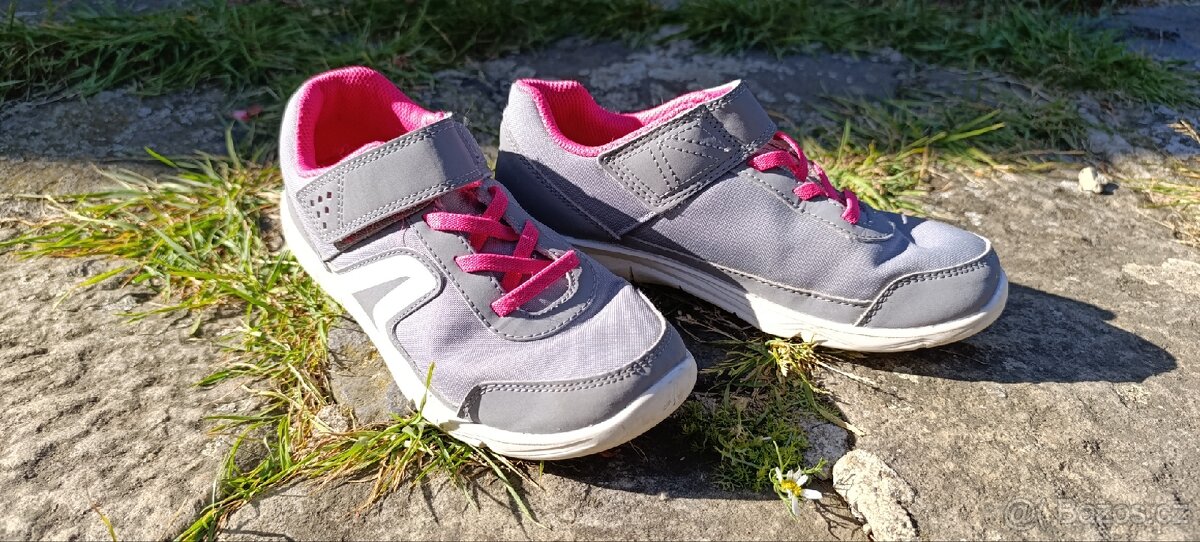 Dívčí boty od vel.35 do vel.37 - 11