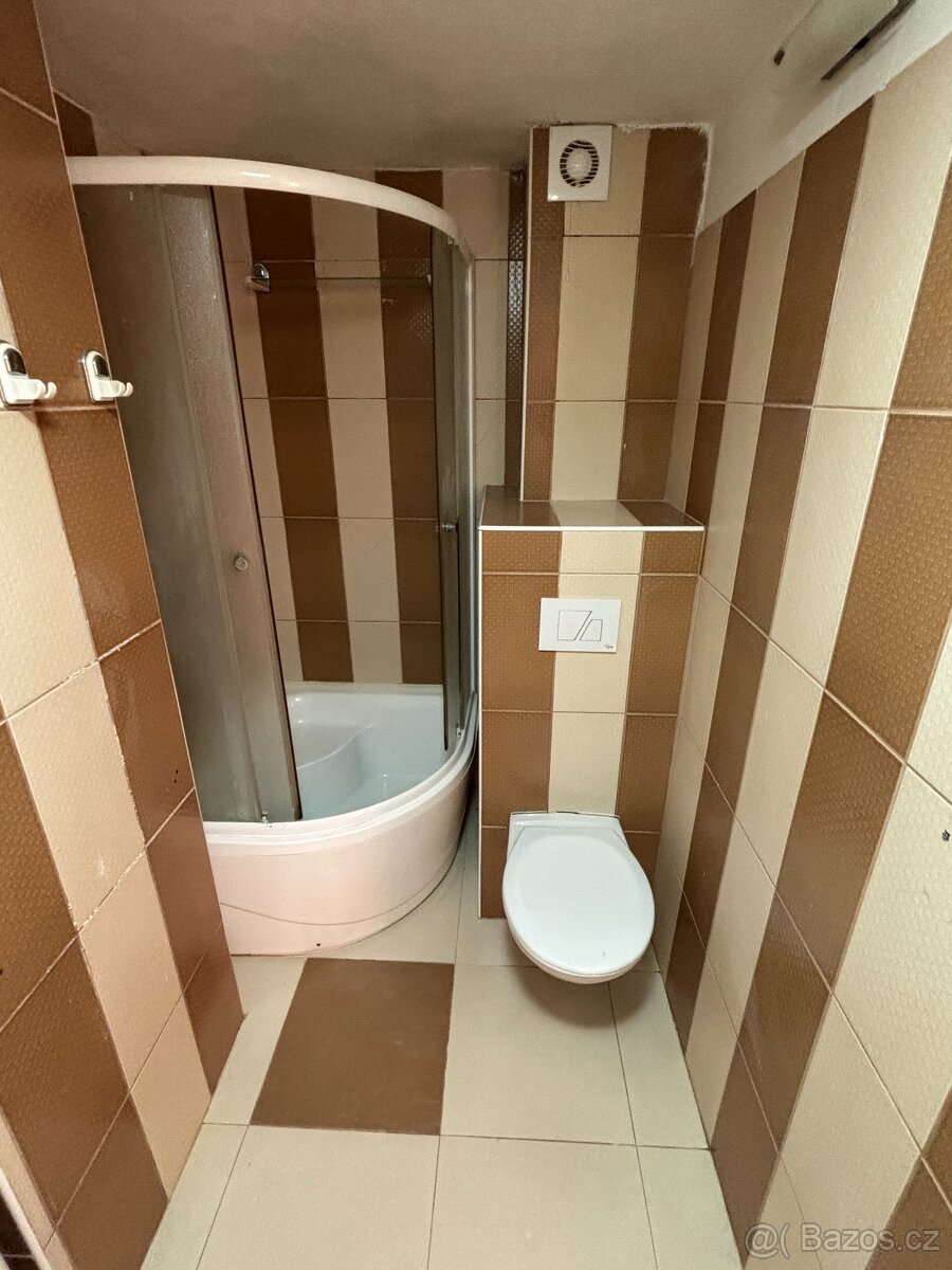 Prodej cihlového bytu 3+1 v OV, 86 m2, Znojmo - 11