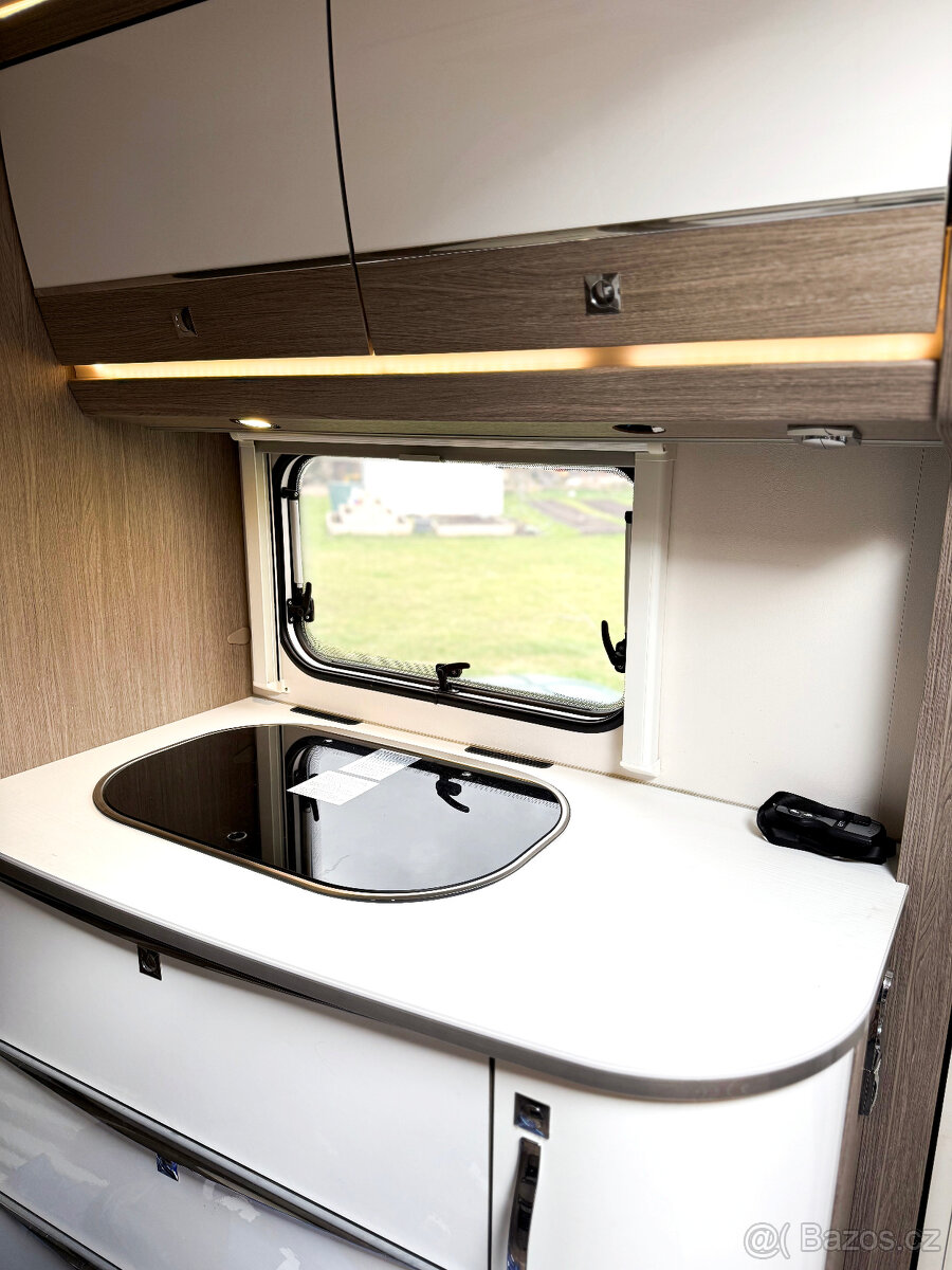 Luxusní karavan Dethleffs Titanium - 11