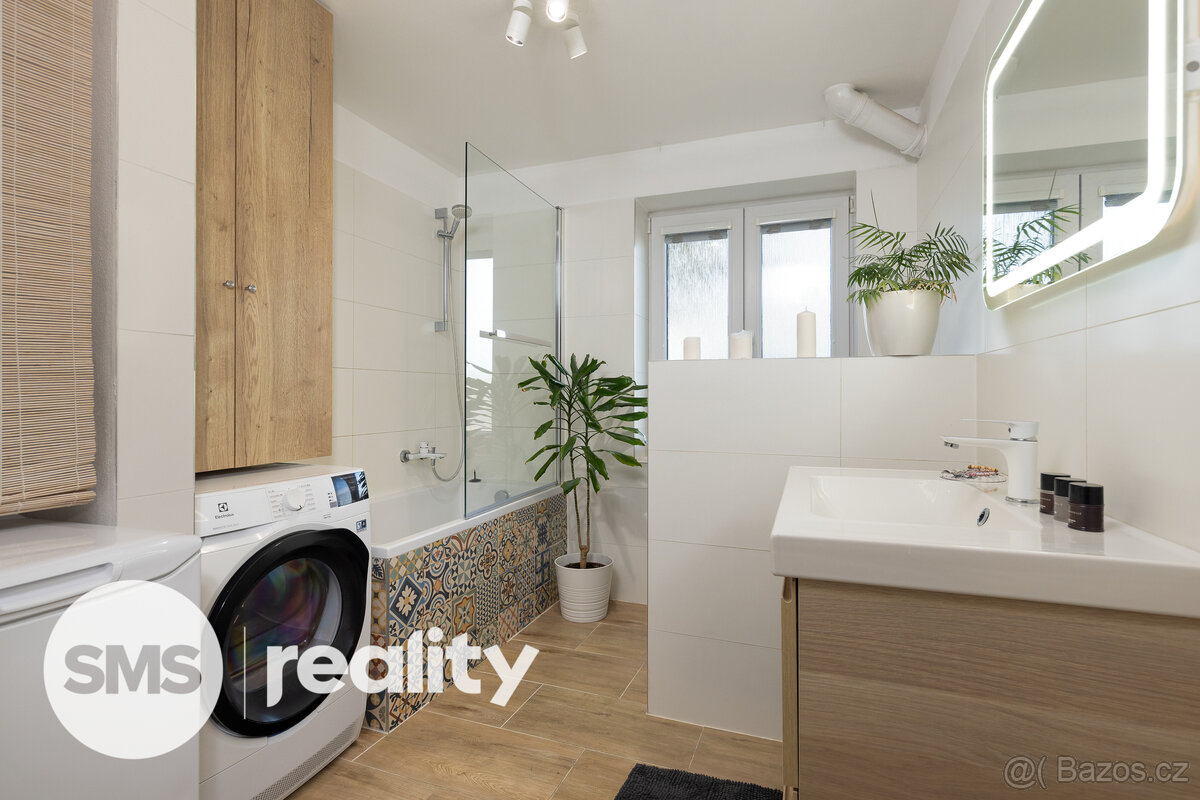 Výjimečný byt 4+1 se zahradou - 11