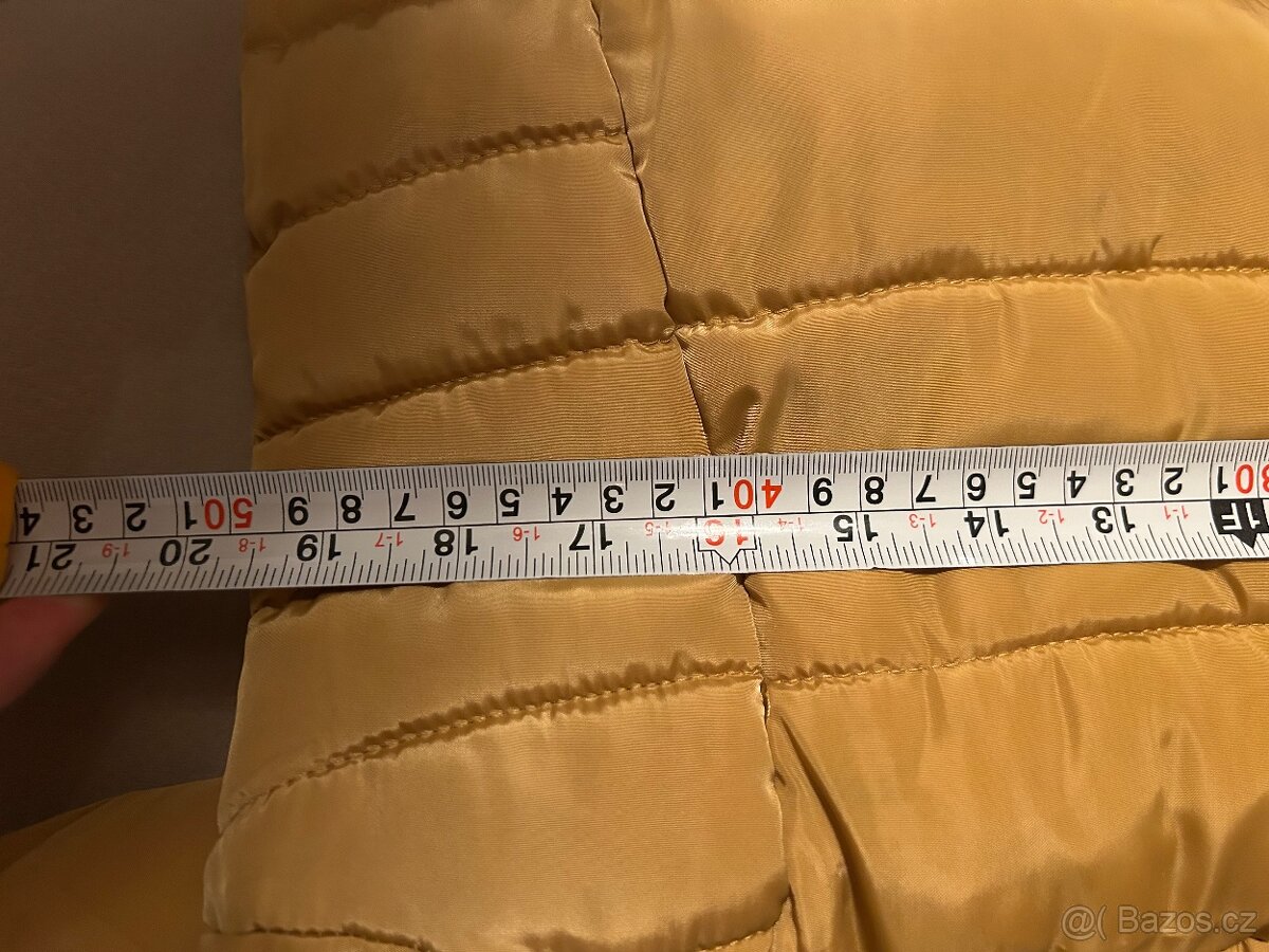 Prodám zimní dámskou bundu (žluto-zlatou lesklou) - 11