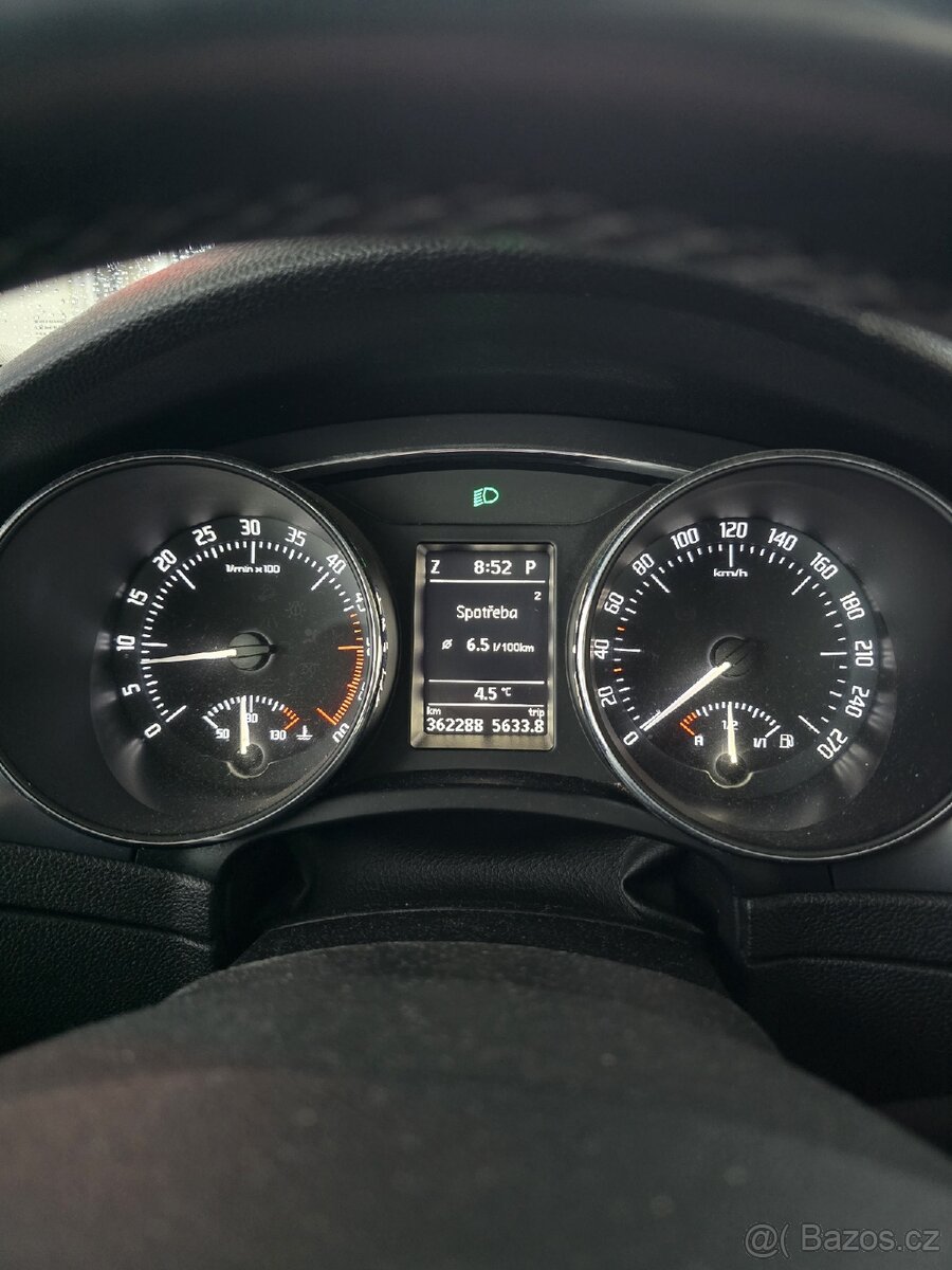 Škoda Superb 2 combi 2.0 tdi CFFB DSG - 11