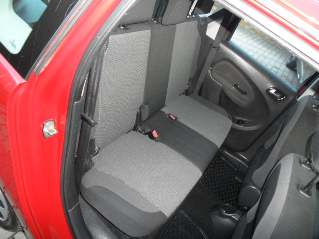 Citroen C3 Picasso 1.6 VTi,zak. ČR,naj.47000km,serv. knížka - 11