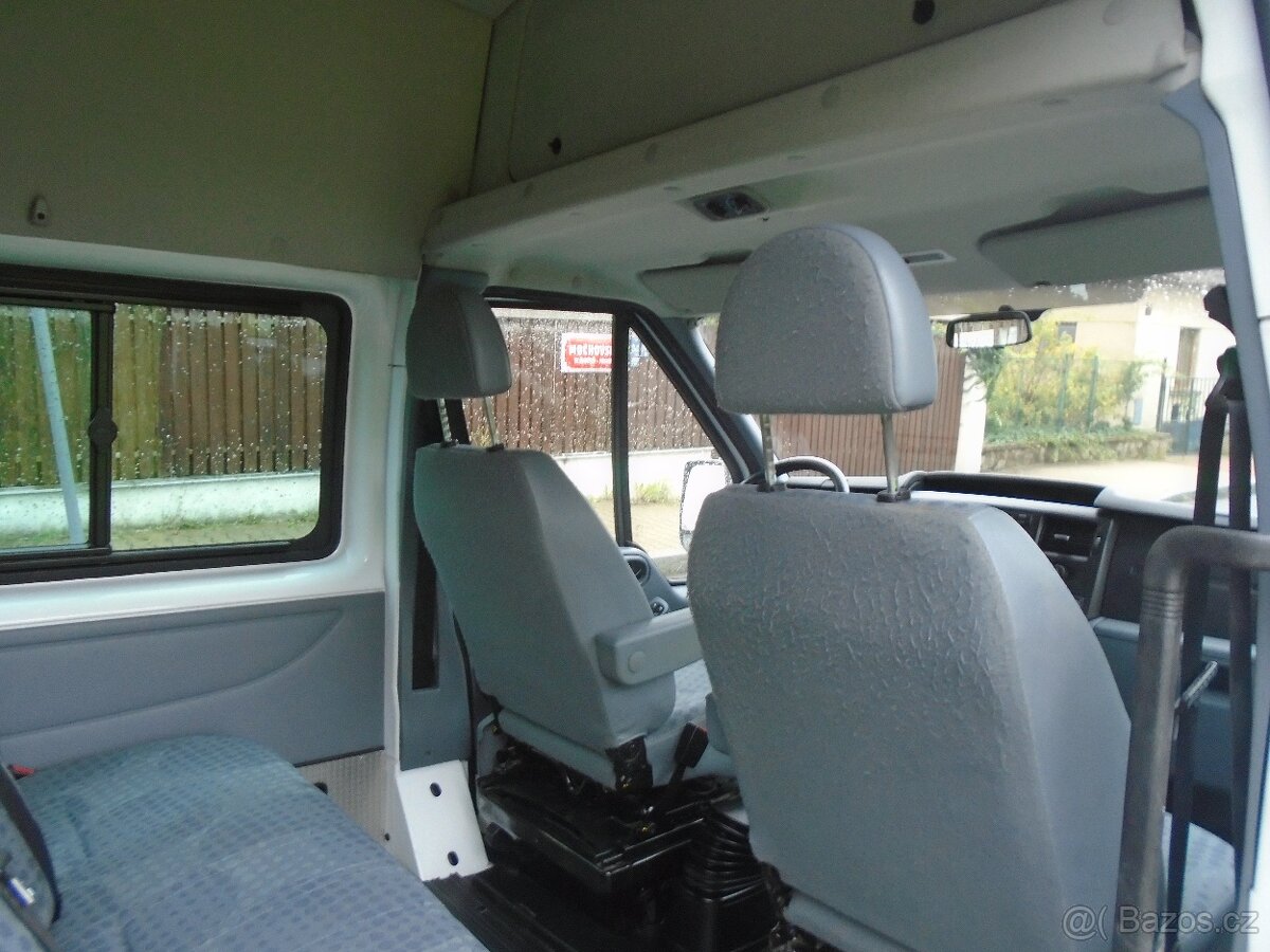 Ford Transit 2.2 TDCi 9 míst L3H3 Klima - 11