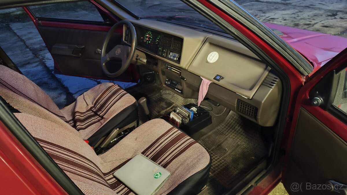 Škoda favorit 135l - 11