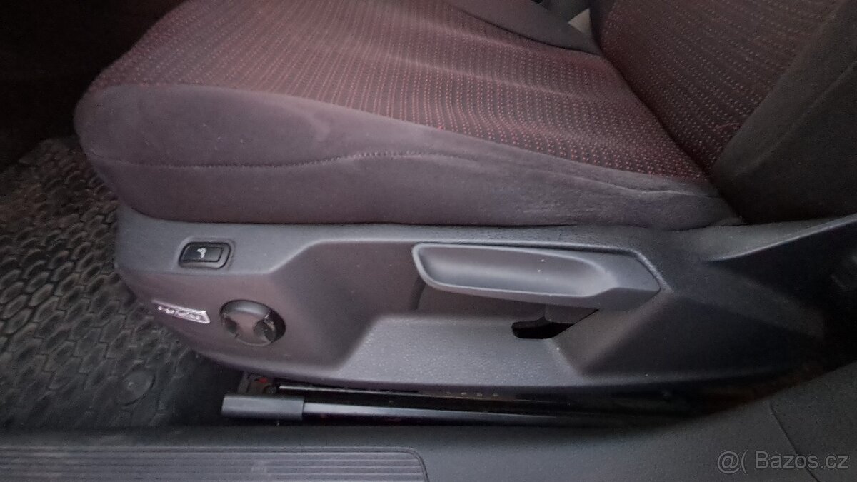 VW Golf 1,6TDI 77kW, rv. 2013 - 11