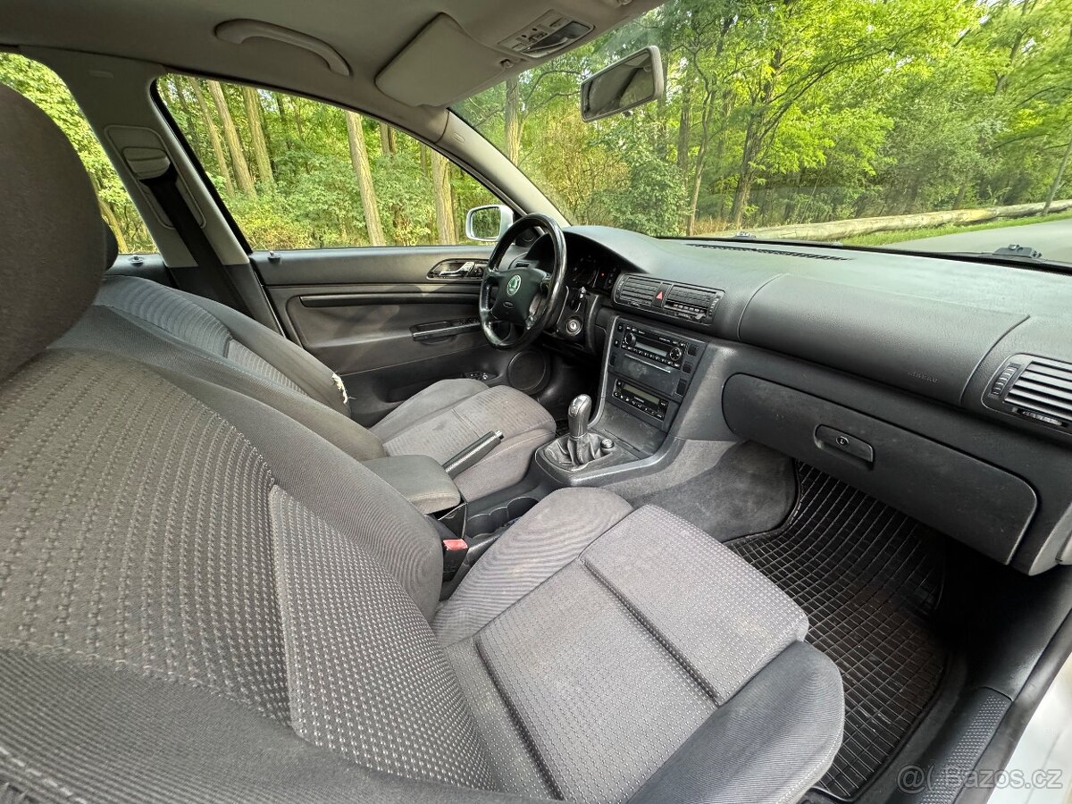 Škoda Superb 1.9 TDI 96 kW Elegance - 11