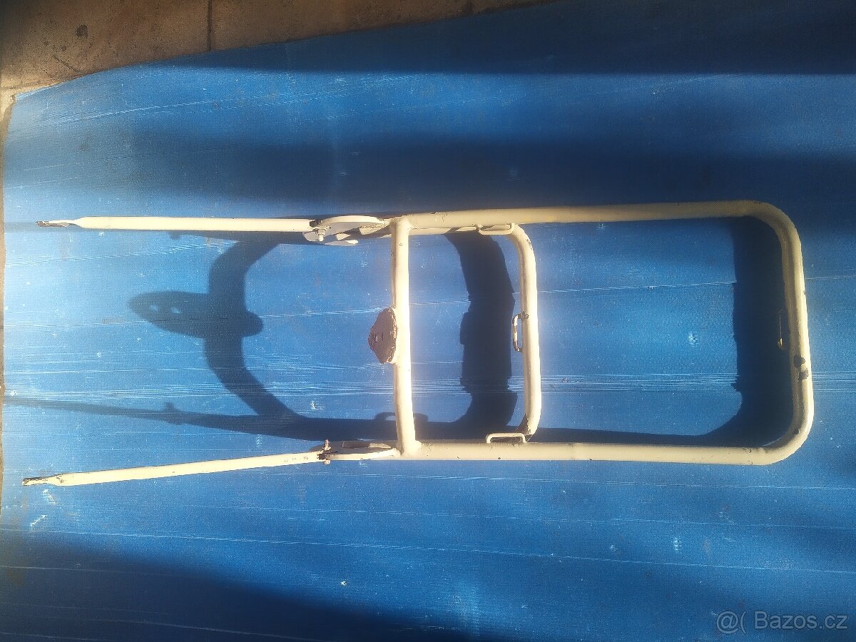 Zavazadlový sklopný nosič Jawa - 11