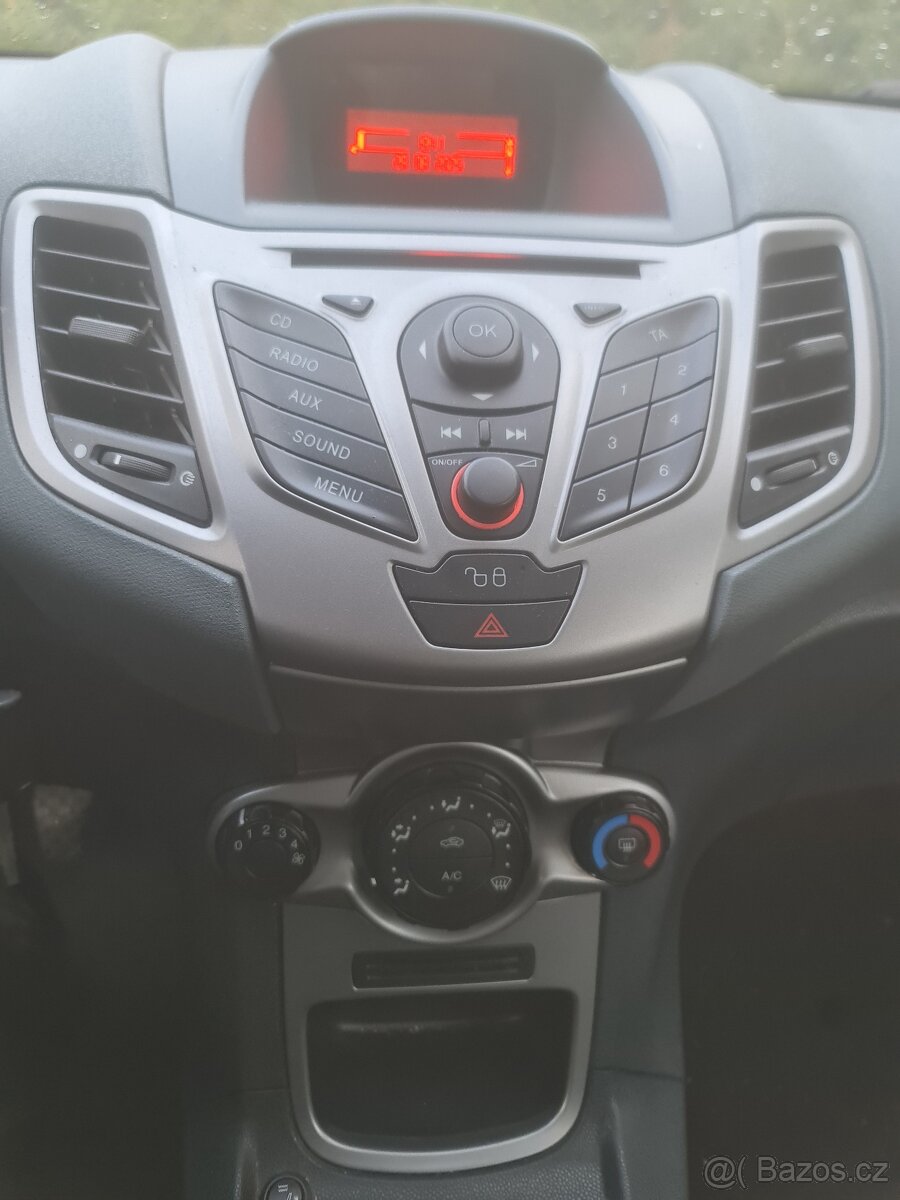 Ford Fiesta 1.25i, 44kW, 3/2009, klima, alu - 11