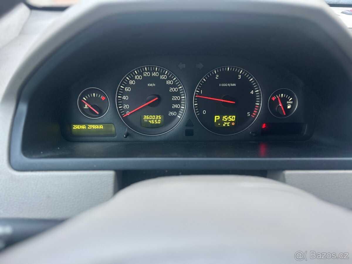 Prodám Volvo XC90 D5, 136kw - 11