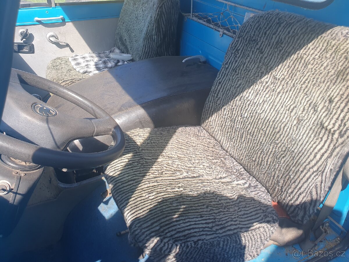 Škoda 1203 valník - 11