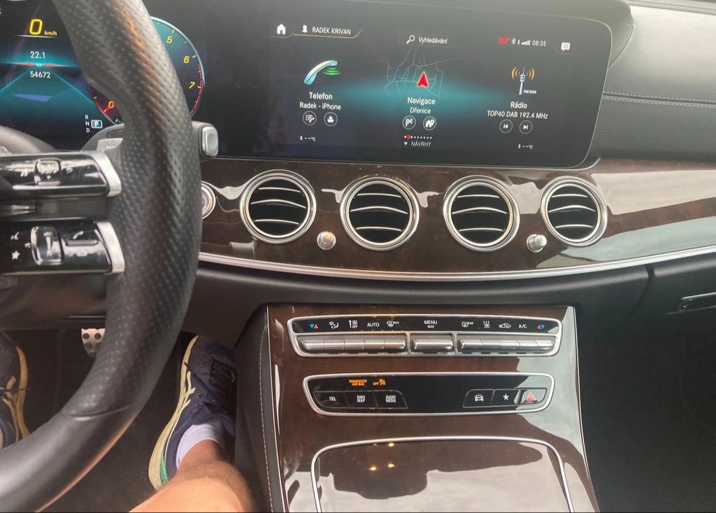 Mercedes-Benz Třídy E, E 450 4Matic - 11