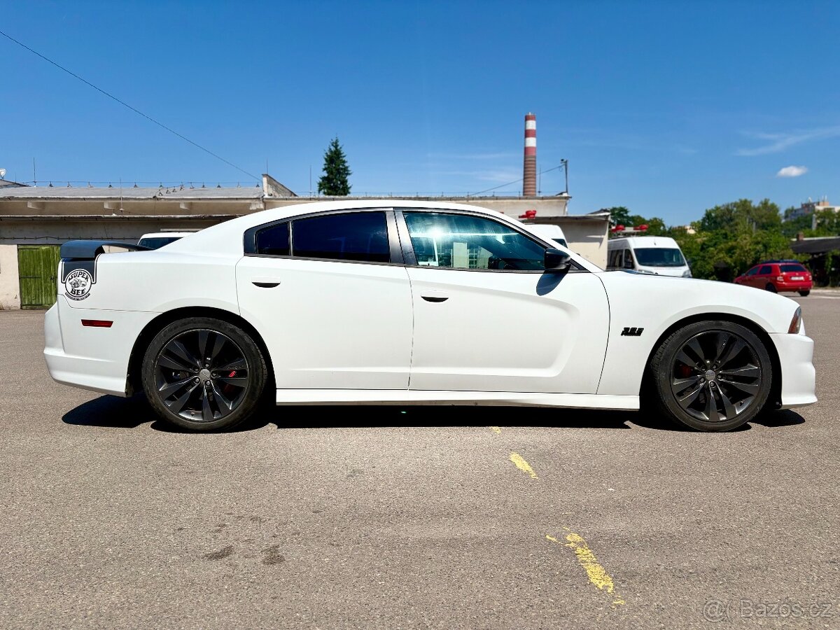 2014 Dodge Charger SRT Superbee | 392 HEMI | 470 koní - 11