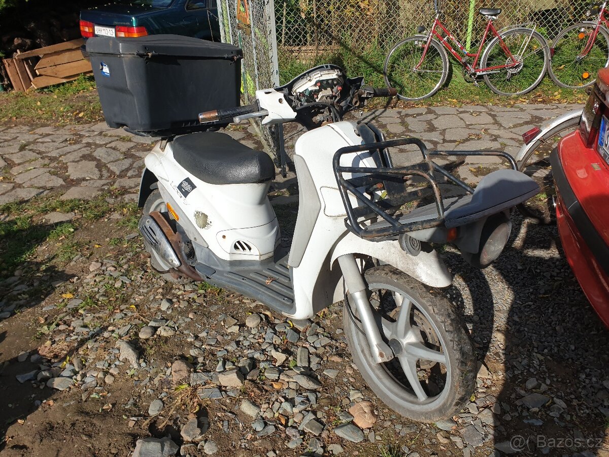 Piagio Liberty pošťák 125 - 11